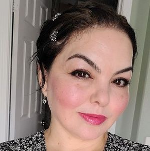 Meet your Posher, Veronica